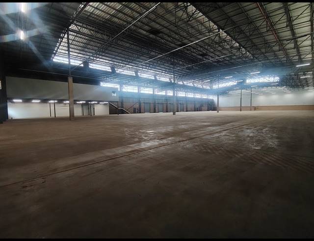 5,861M² WAREHOUSE TO LET IN GOSFORTH PARK